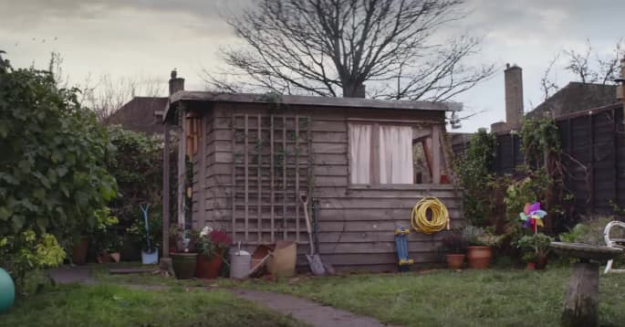 An image from the Starling tv advert